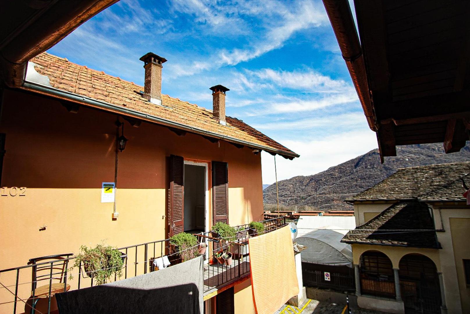A D Rooms - Il Campanile Casale Corte Cerro Bagian luar foto